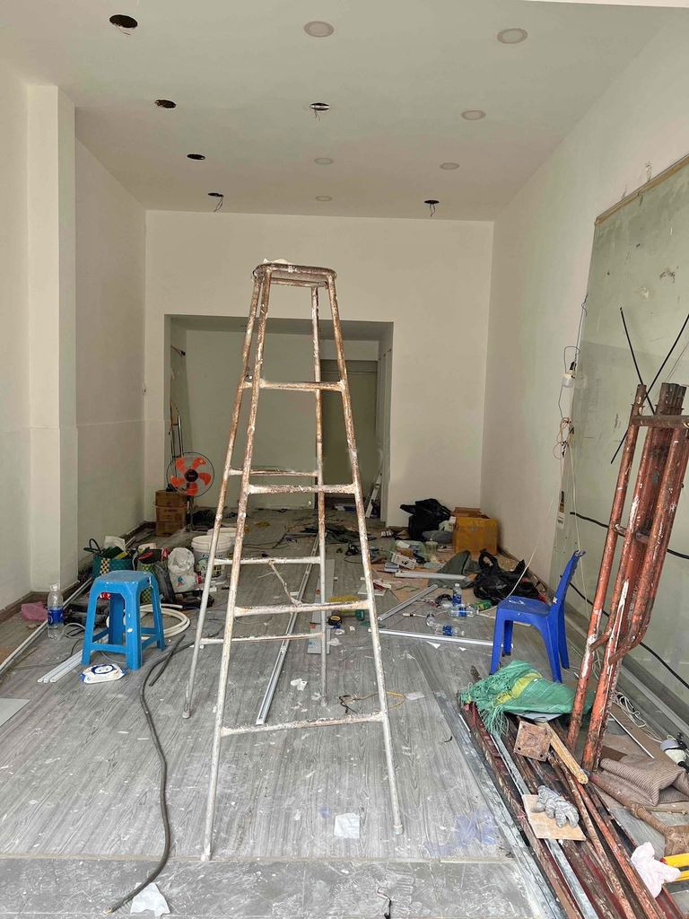 Sang  Shop mặt tiền đường MT Huỳnh Văn Bánh p11 Quận Phú Nhuận 